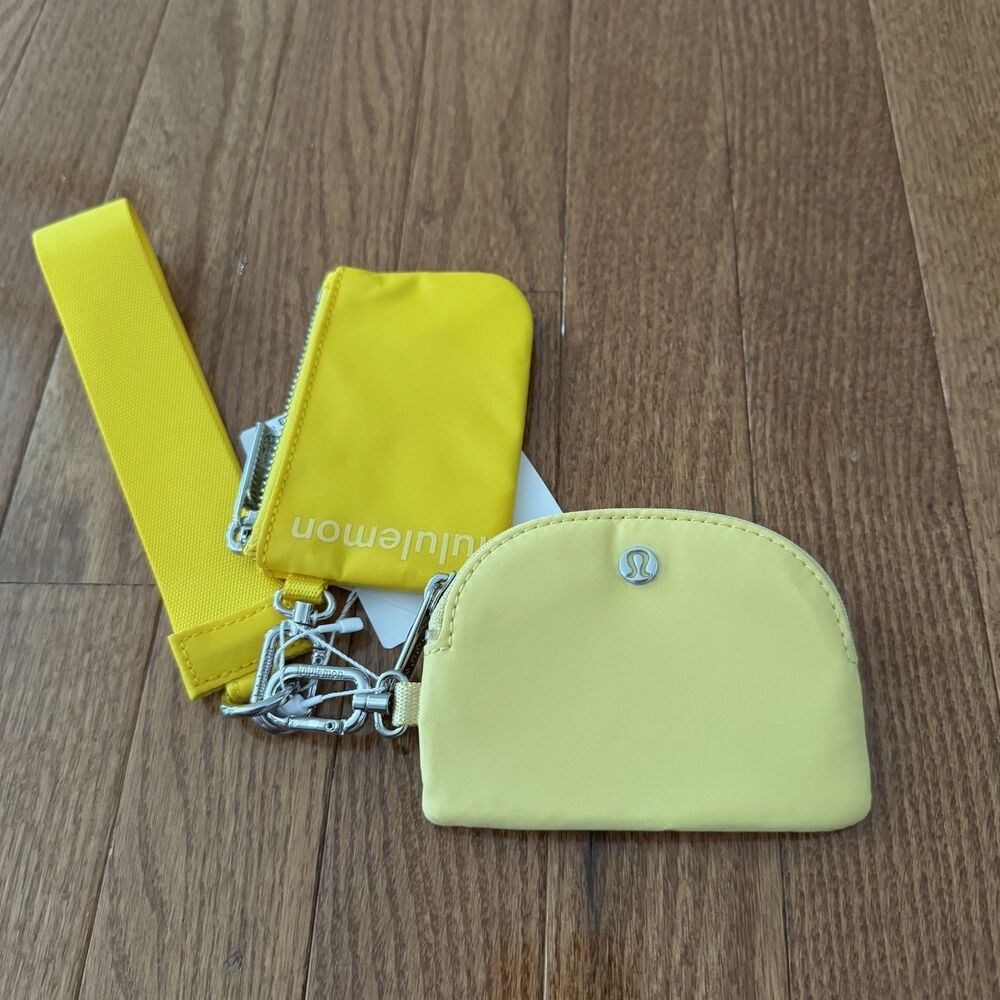 Lululemon Dual Pouch Wristlet Yellow Maize Lemon Silver Keychain Wallet Travel - Picture 6 of 8